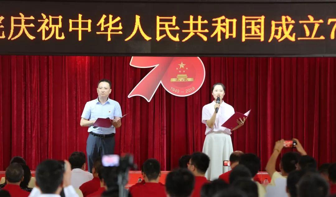 杨洋男神，弹唱恋爱吧，这部小说是真实的吗游戏画面