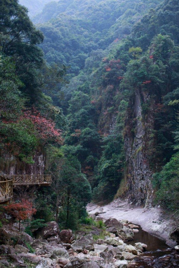 跳出深坑