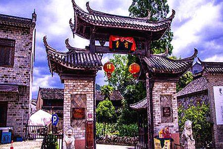 B七星岗民生农超 家门口的农产品“游乐场”